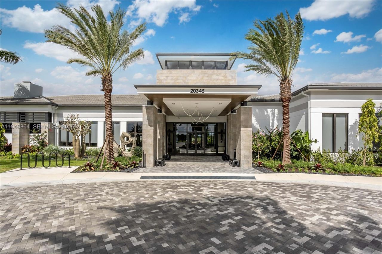 8371 Essex Country Club Dr, Boca Raton, FL 33434 Photo