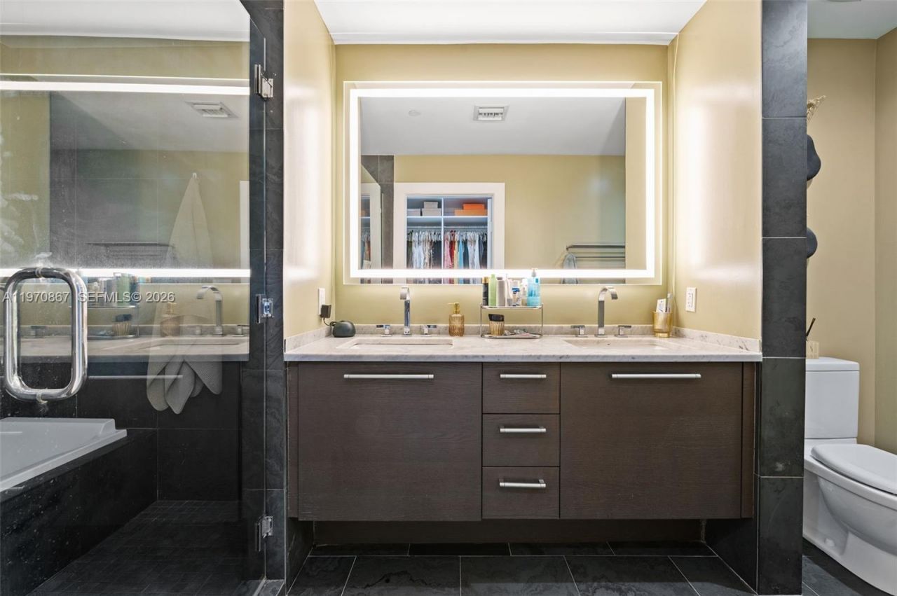 900 Biscayne Blvd , Unit 3110, Miami, FL 33132 Photo