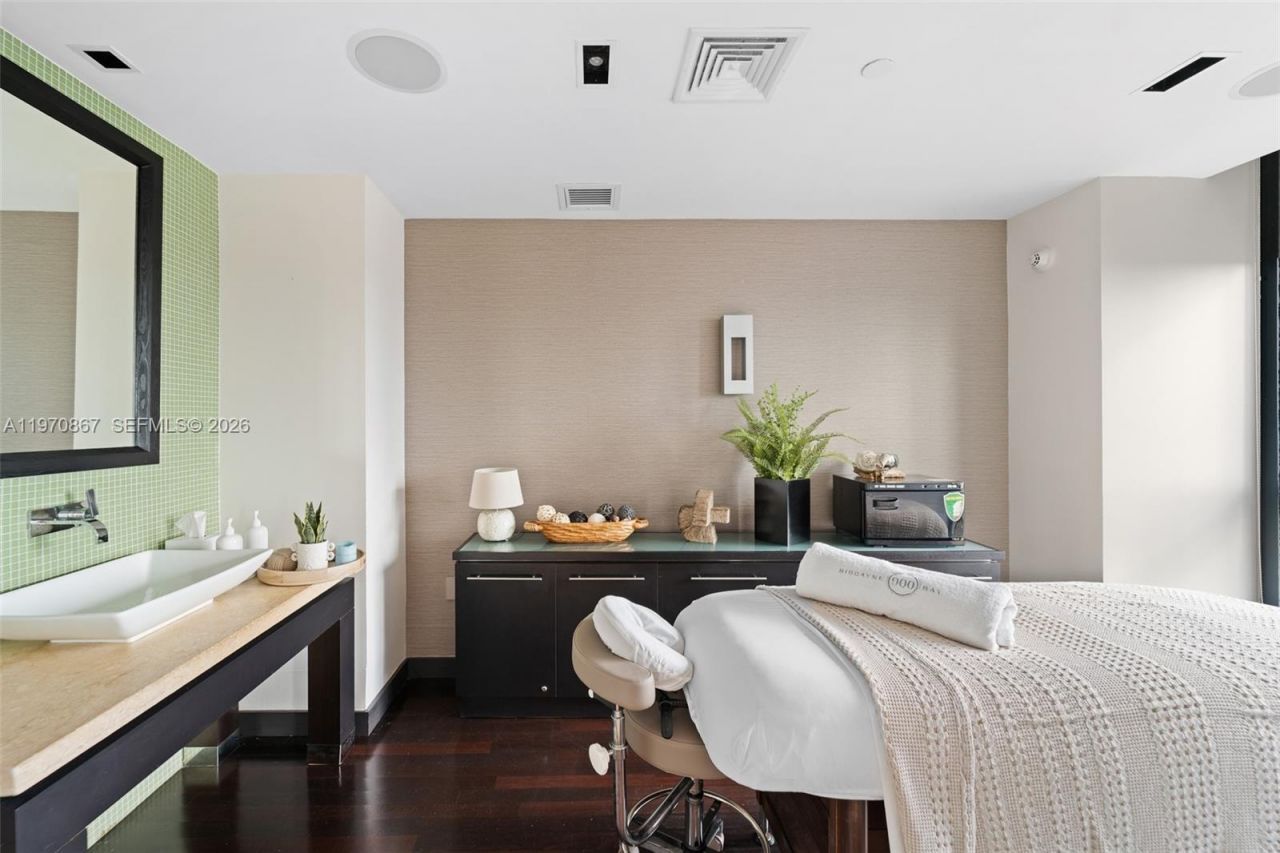 900 Biscayne Blvd , Unit 3110, Miami, FL 33132 Photo