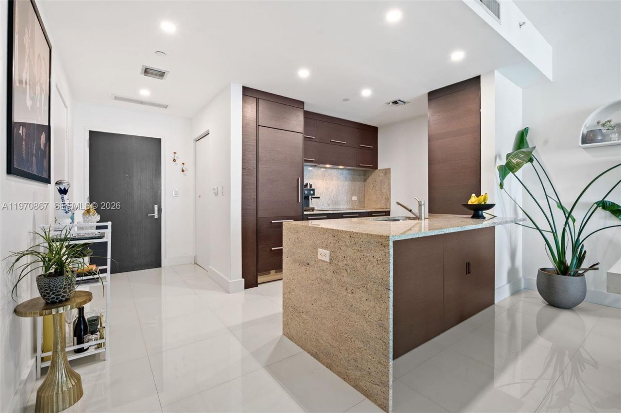 900 Biscayne Blvd , Unit 3110, Miami, FL 33132 Photo