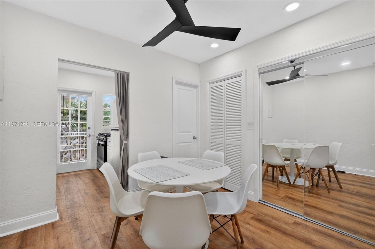 911 Meridian Ave, Unit 106, Miami Beach, FL 33139 Photo