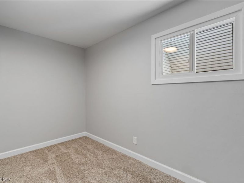 15214 Chatfield Avenue, Cleveland, OH 44111 Photo 17