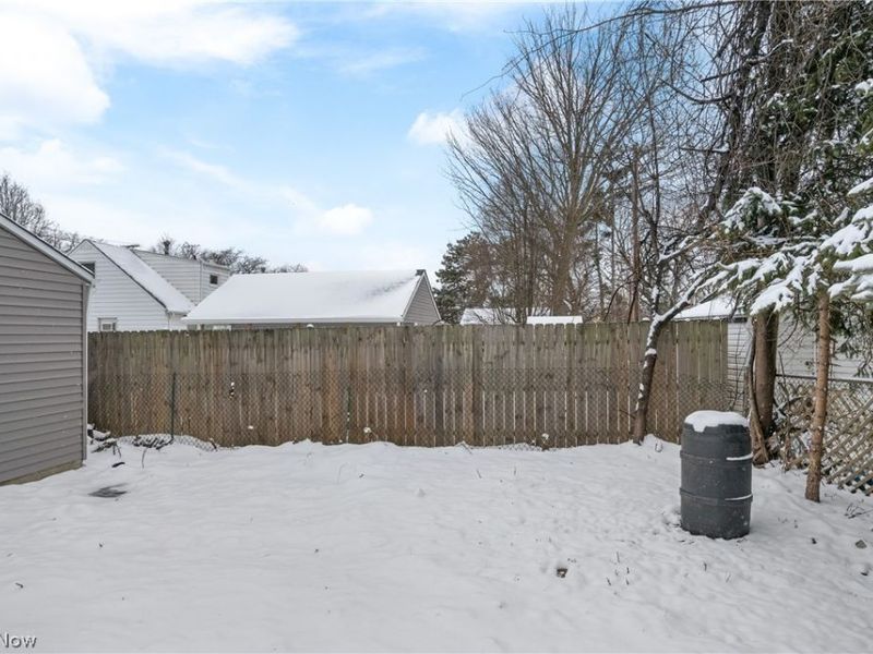 15214 Chatfield Avenue, Cleveland, OH 44111 Photo 29