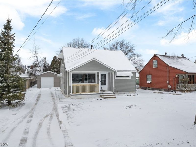 15214 Chatfield Avenue, Cleveland, OH 44111 Photo 3