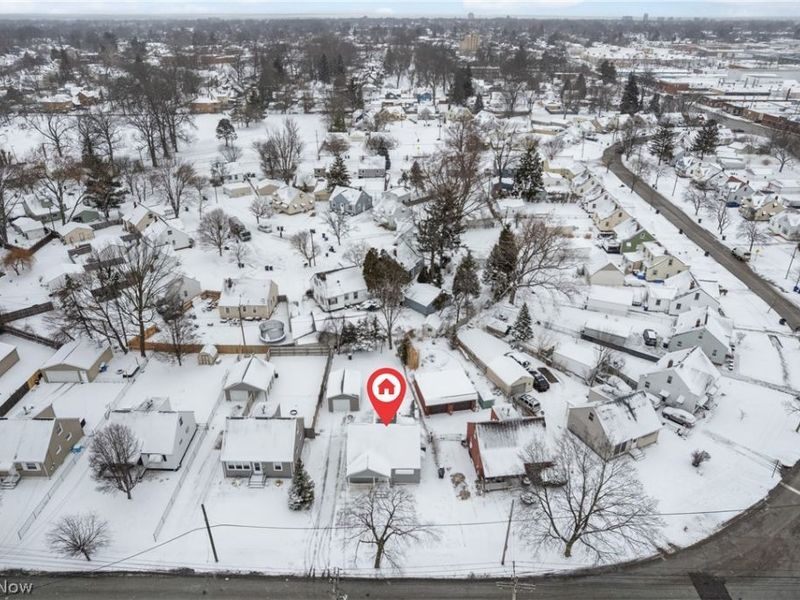 15214 Chatfield Avenue, Cleveland, OH 44111 Photo 4