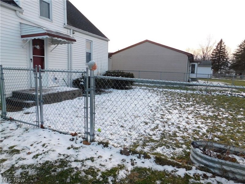 343 Morrison Avenue, Newton Falls, OH 44444 Photo 5