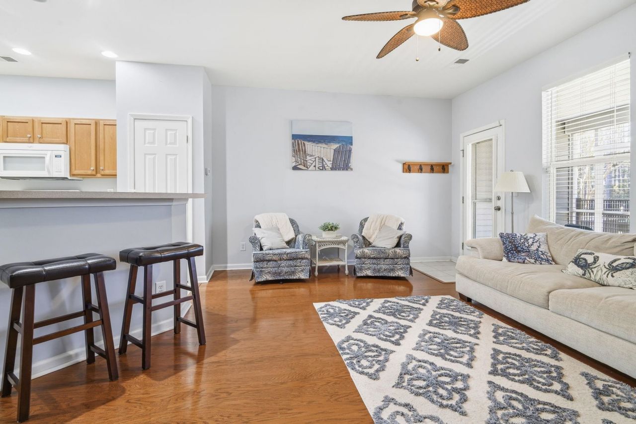 347 Castle Dr.  Photo 11