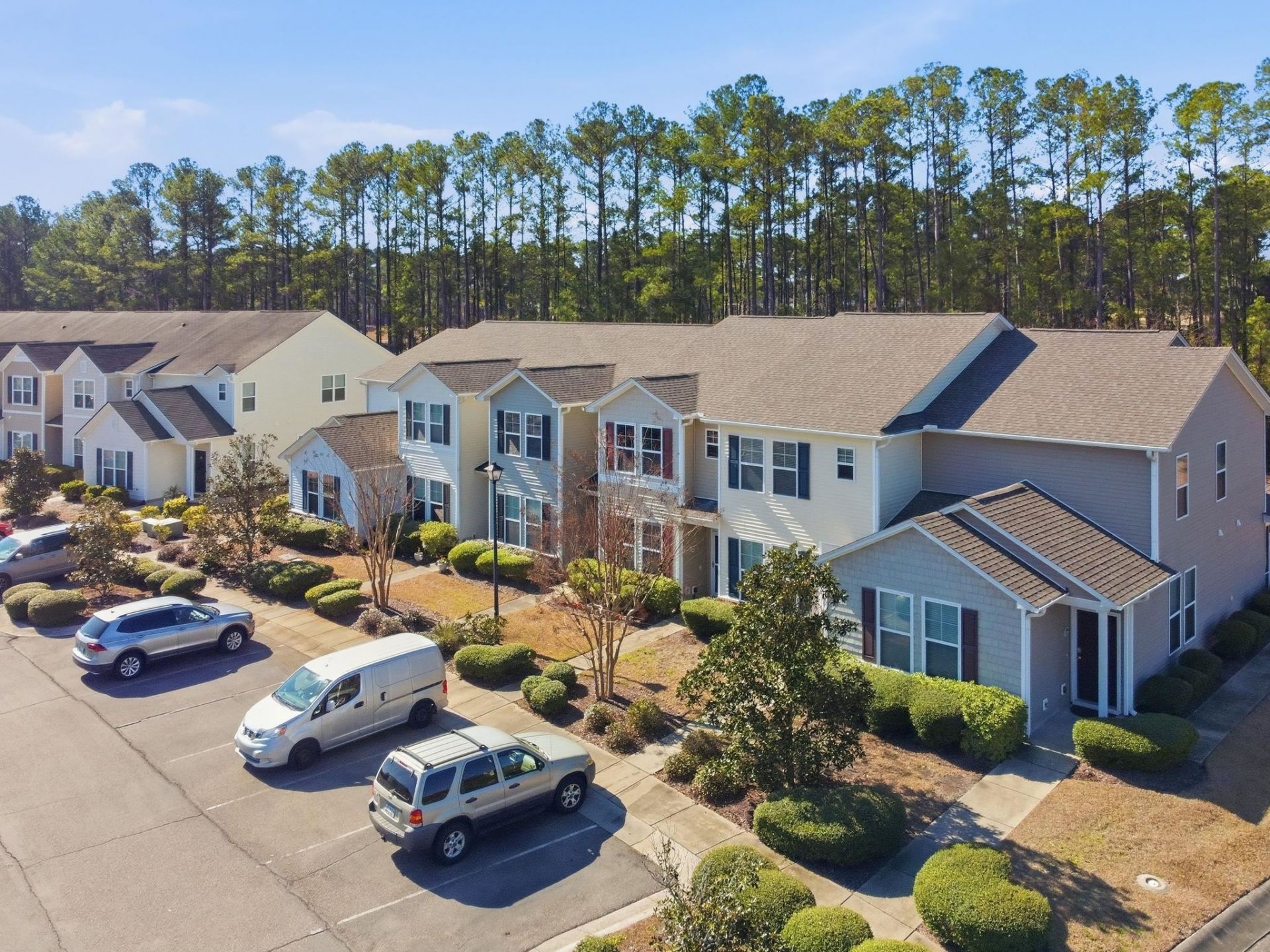 347 Castle Dr. Photo 39