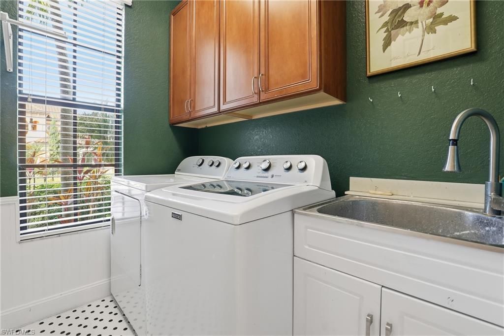 8843 Tropical Ct, Fort Myers, FL 33908 Photo