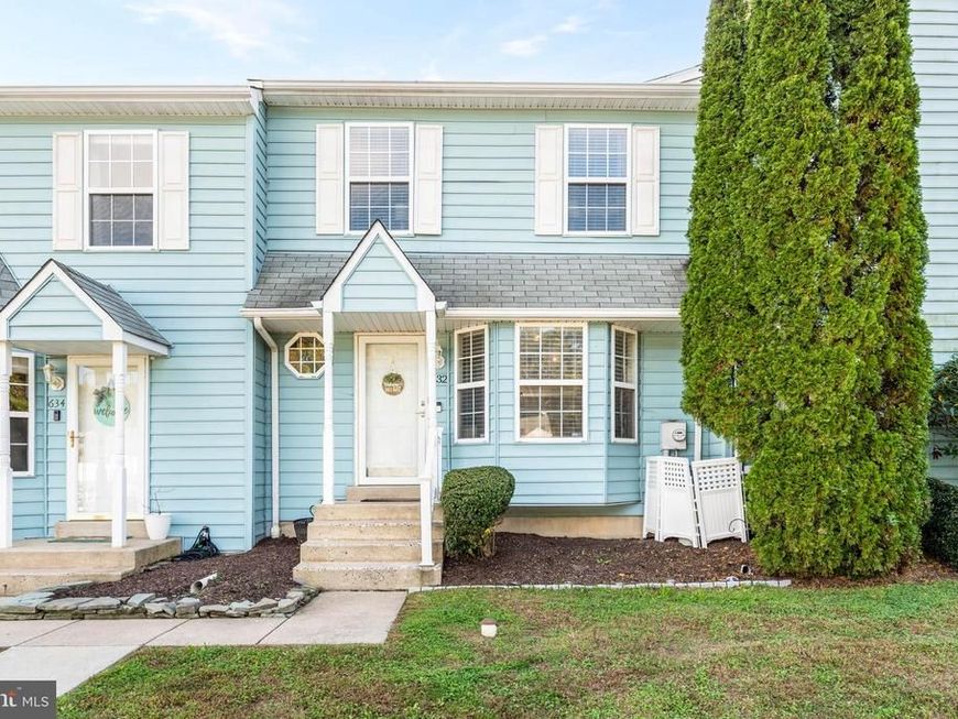 632 Woodgate Lane, Aston, PA 19014 Main Photo