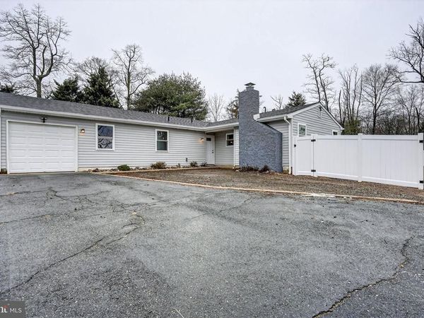 109 OAK PINES BOULEVARD, PEMBERTON, NJ 08068