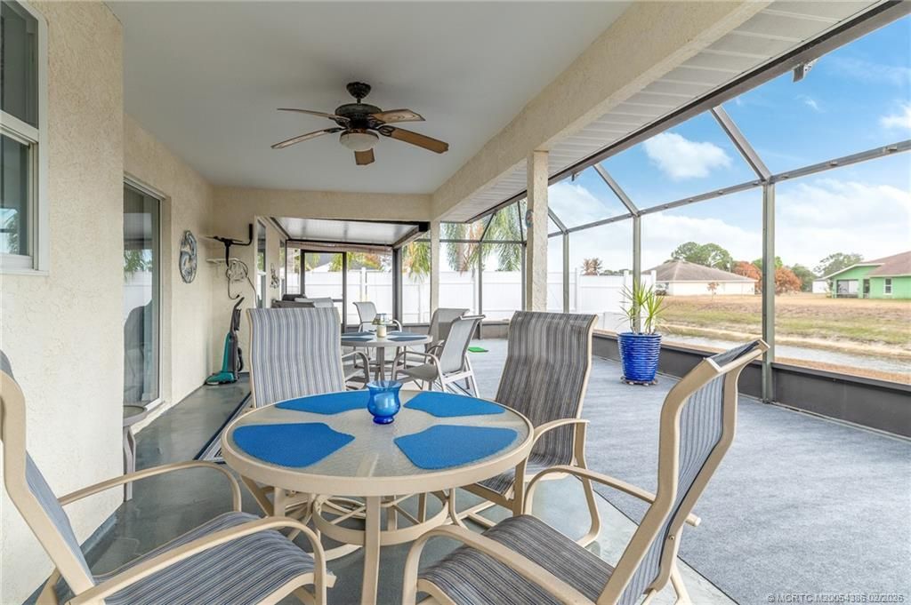 414 SW Carter Avenue, Port Saint Lucie, FL 34983 Photo