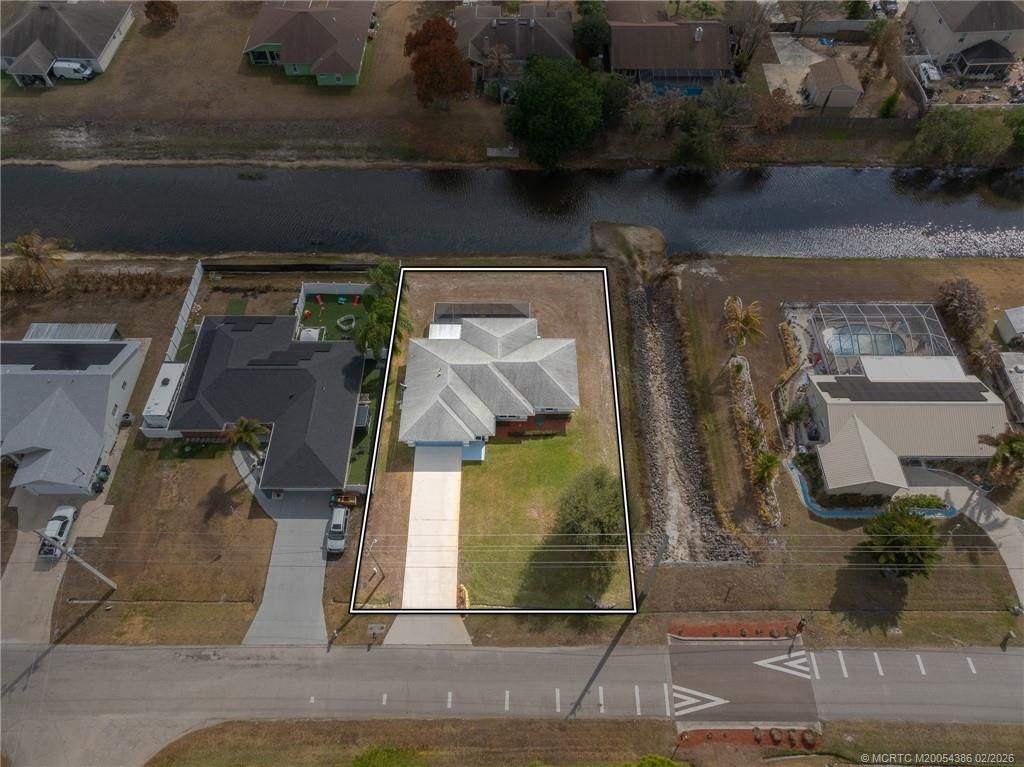 414 SW Carter Avenue, Port Saint Lucie, FL 34983 Photo