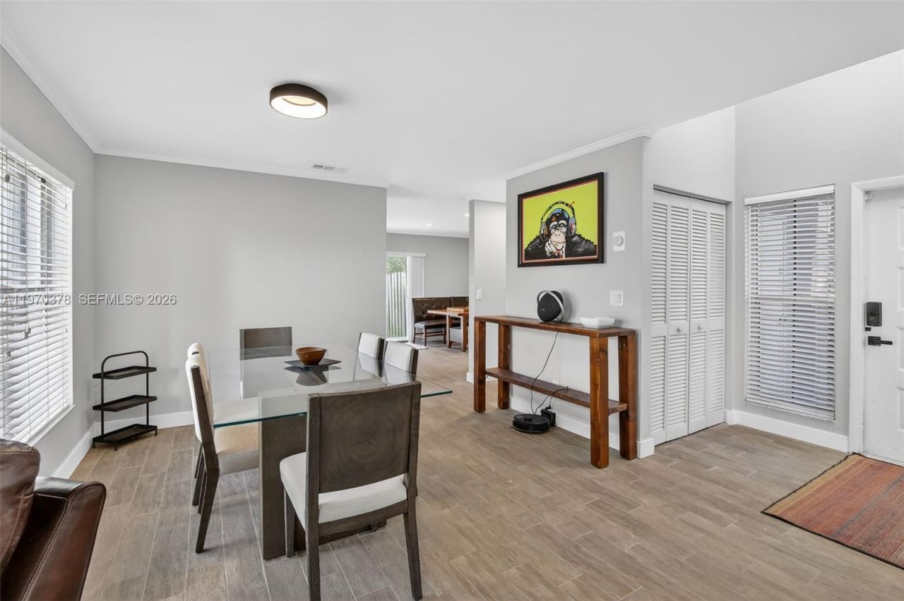 4700 Grapevine Way , Davie, FL 33331 Photo