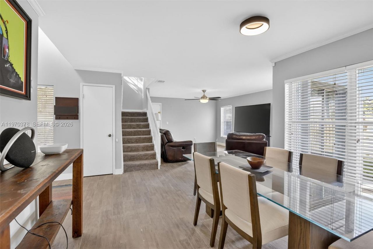 4700 Grapevine Way , Davie, FL 33331 Photo