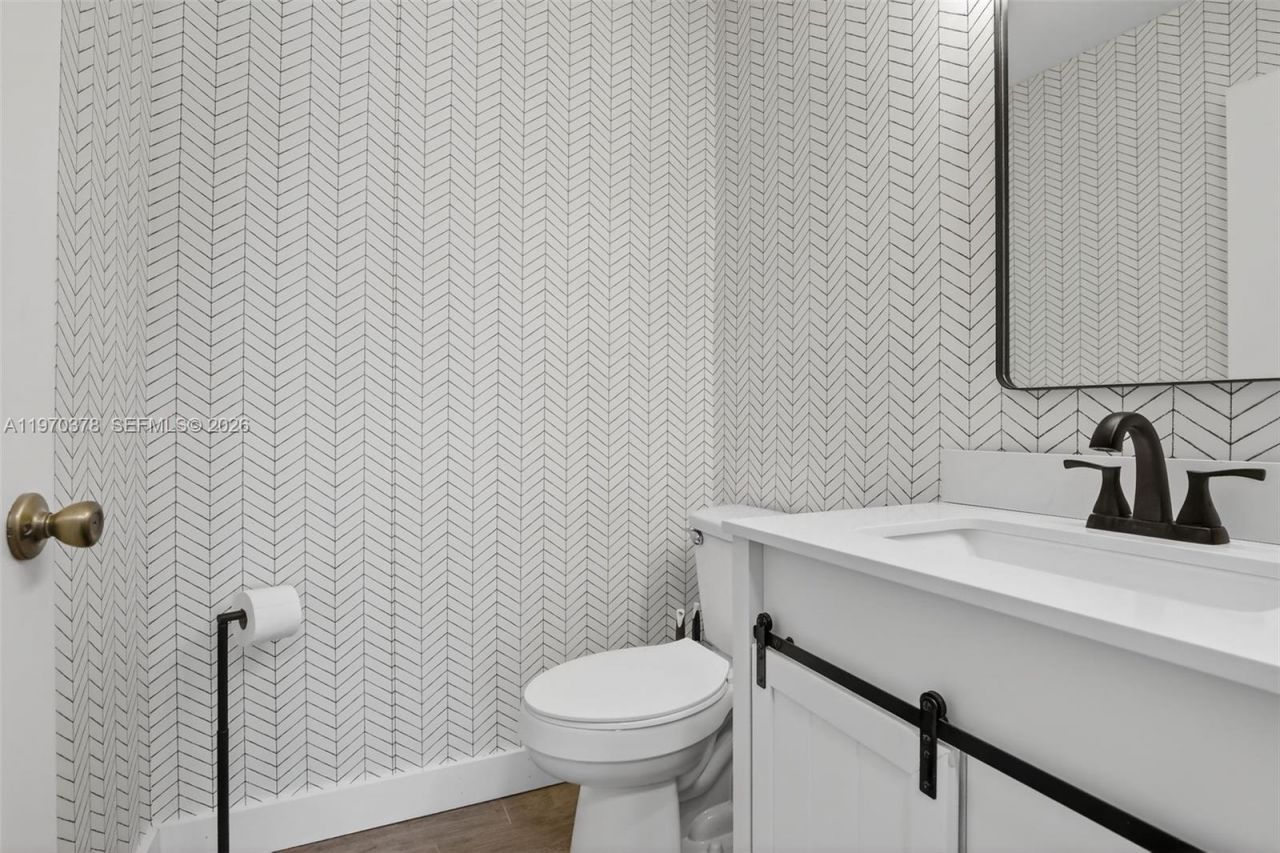 4700 Grapevine Way , Davie, FL 33331 Photo