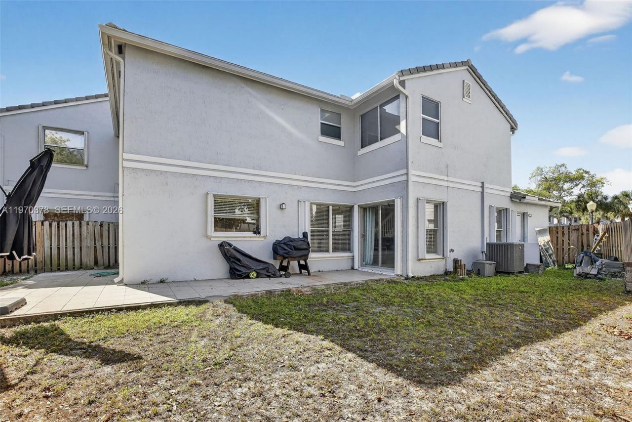 4700 Grapevine Way , Davie, FL 33331 Photo