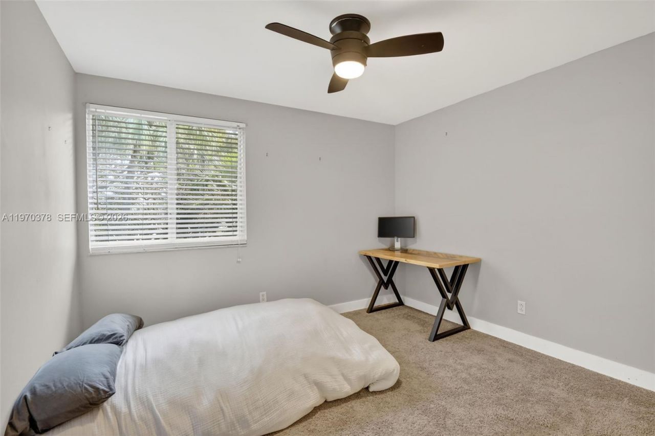 4700 Grapevine Way , Davie, FL 33331 Photo