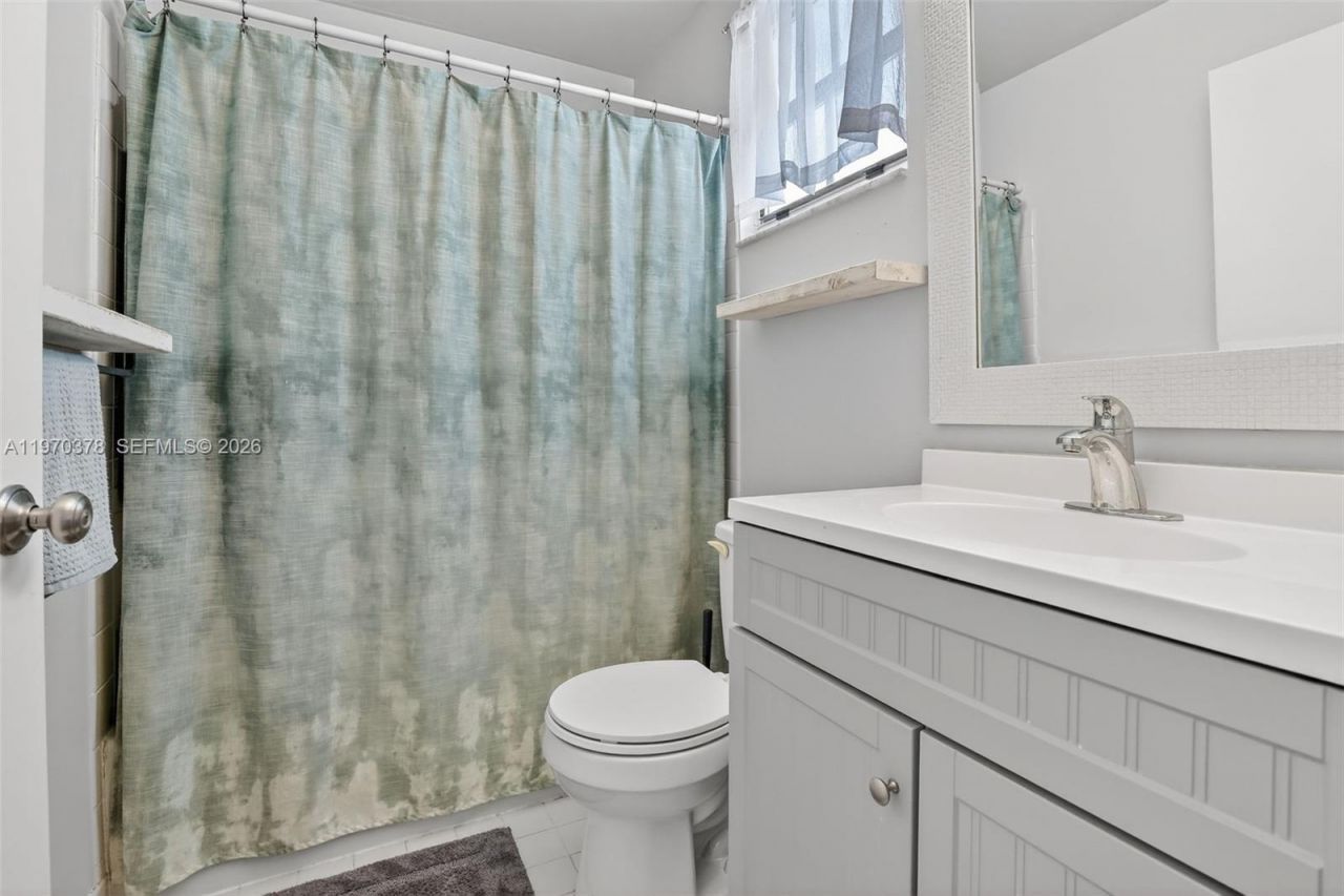 4700 Grapevine Way , Davie, FL 33331 Photo