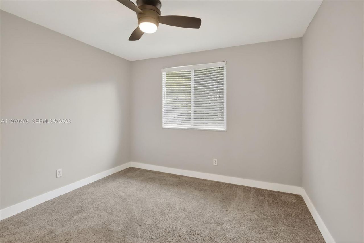 4700 Grapevine Way , Davie, FL 33331 Photo