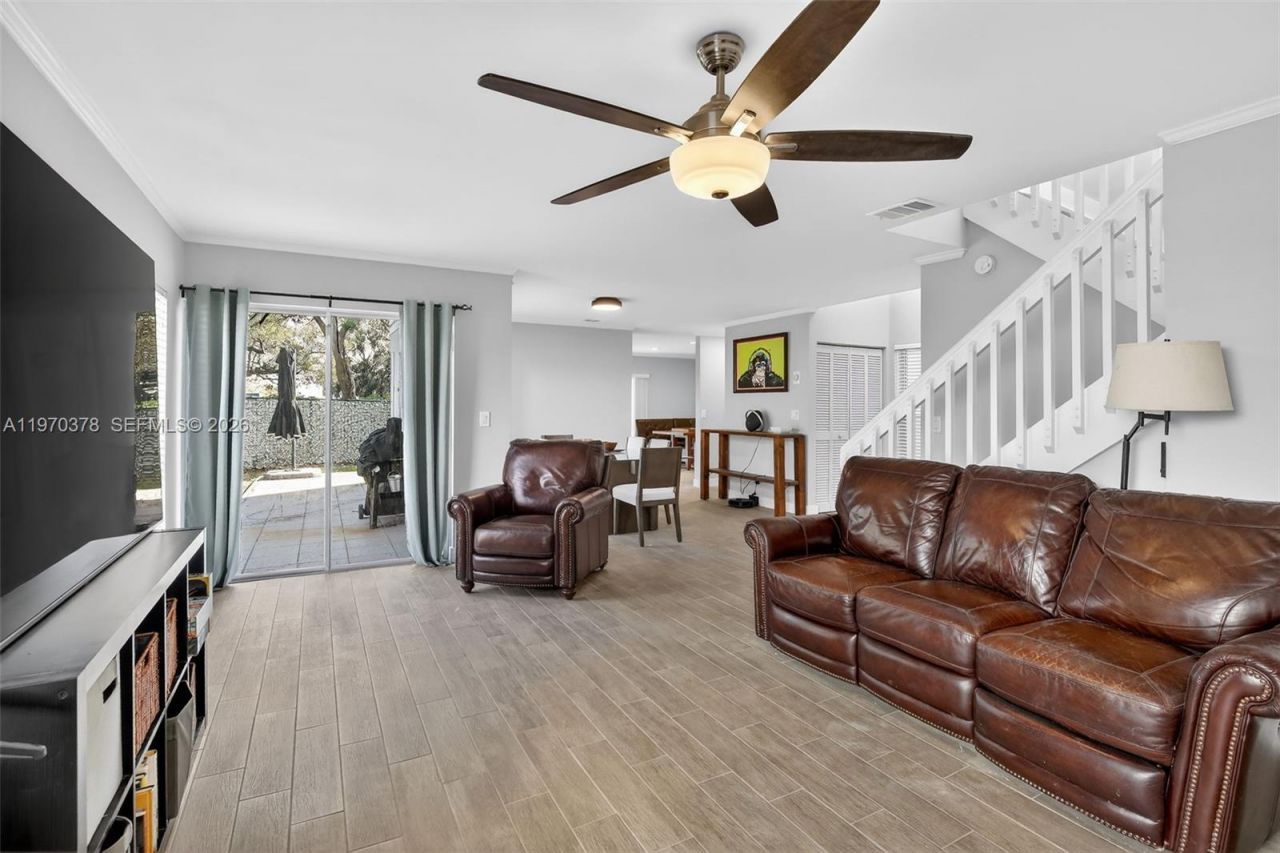 4700 Grapevine Way , Davie, FL 33331 Photo