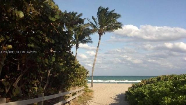 309 Crocus Ter , Unit 10, Hollywood, FL 33019 Photo