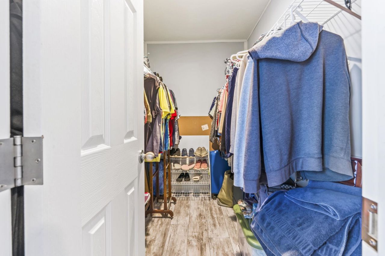 247 Air Stream Dr. Photo 12