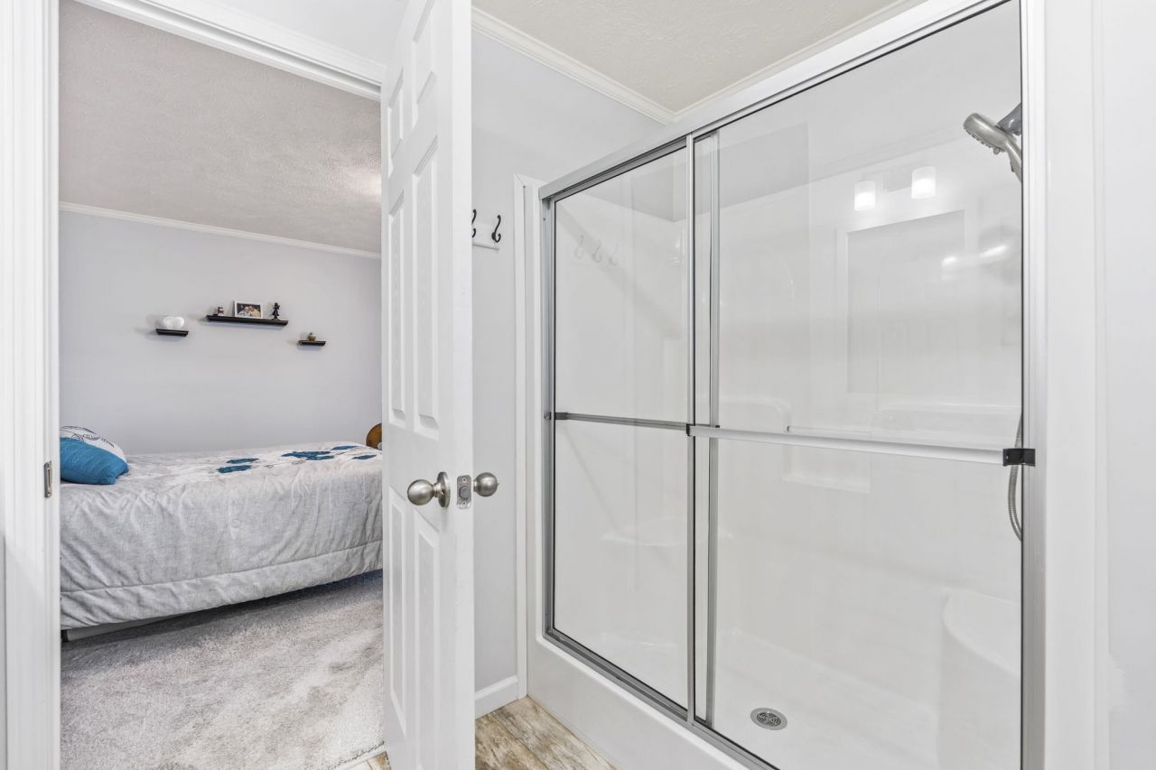 247 Air Stream Dr. Photo 14