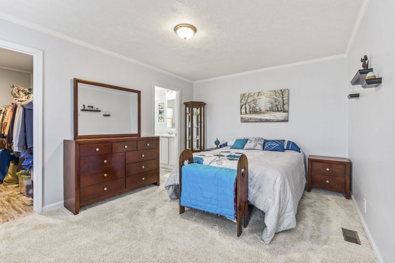 247 Air Stream Dr. Photo 9