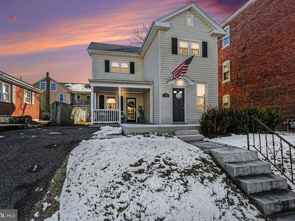 258 E WATER STREET, MIDDLETOWN, PA 17057