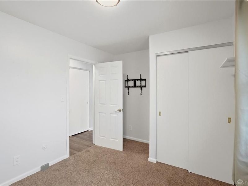 6296 Blossom Park Drive, Dayton, OH 45449 Photo 21