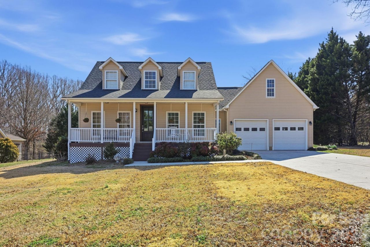 7335 Broad Wing Lane, Sherrills Ford, NC 28673 Main Photo