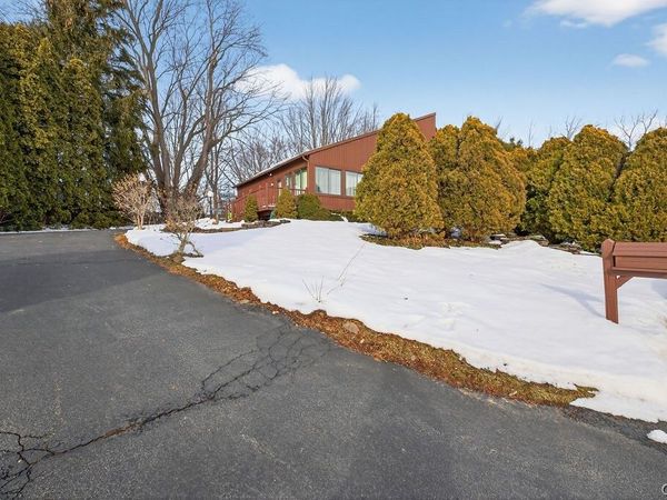 109 Tempo Circle, Liverpool, NY 13088