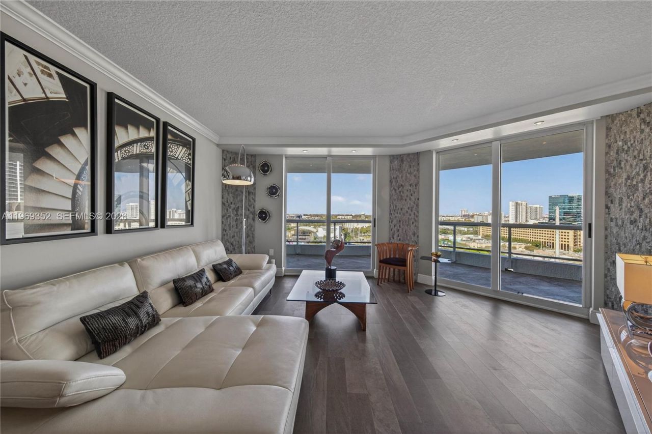 401 SW 4th Ave , Unit 1407, Fort Lauderdale, FL 33315 Photo