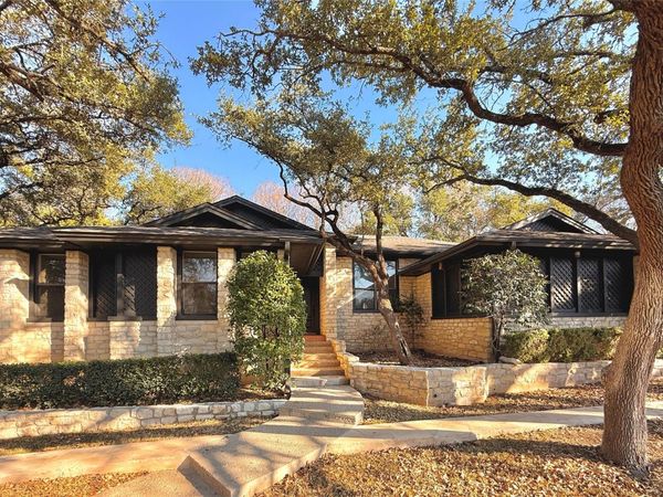 300 Norwood DR W, Georgetown, TX 78628