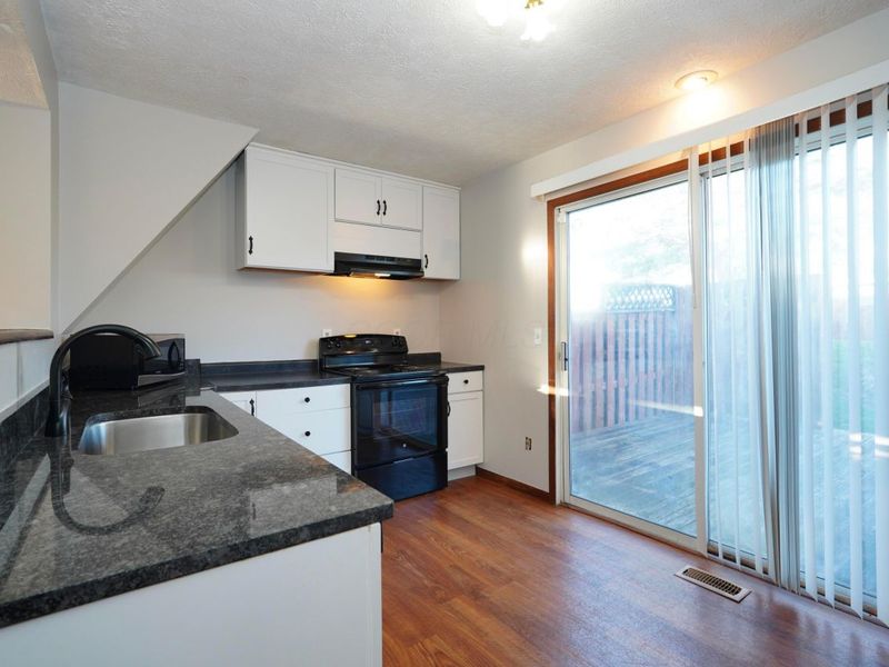 994 Annagladys Drive, Unit M4, Columbus, OH 43085 Photo 6