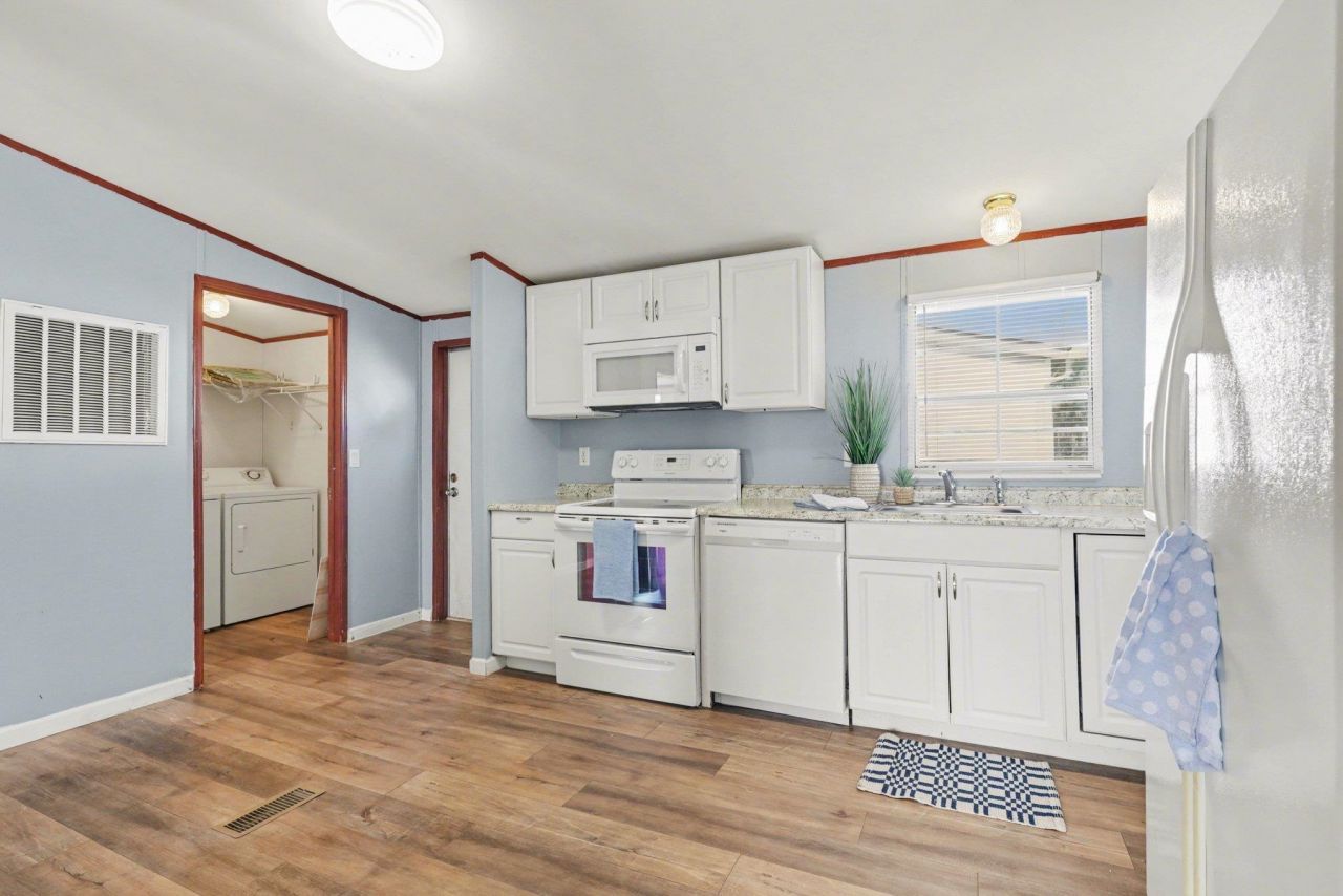 3214 Lyndon Dr. Photo 10