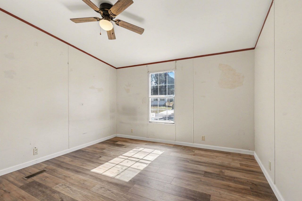 3214 Lyndon Dr. Photo 15