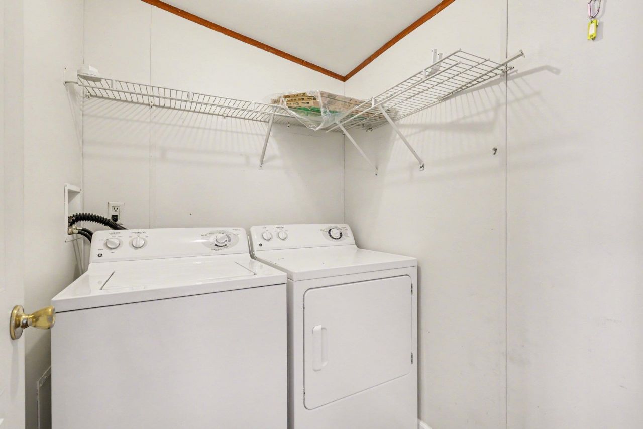 3214 Lyndon Dr. Photo 20