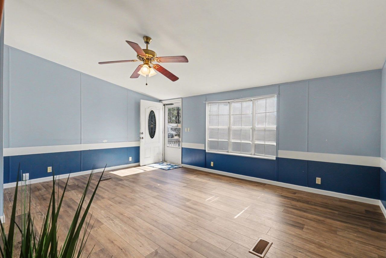 3214 Lyndon Dr. Photo 6