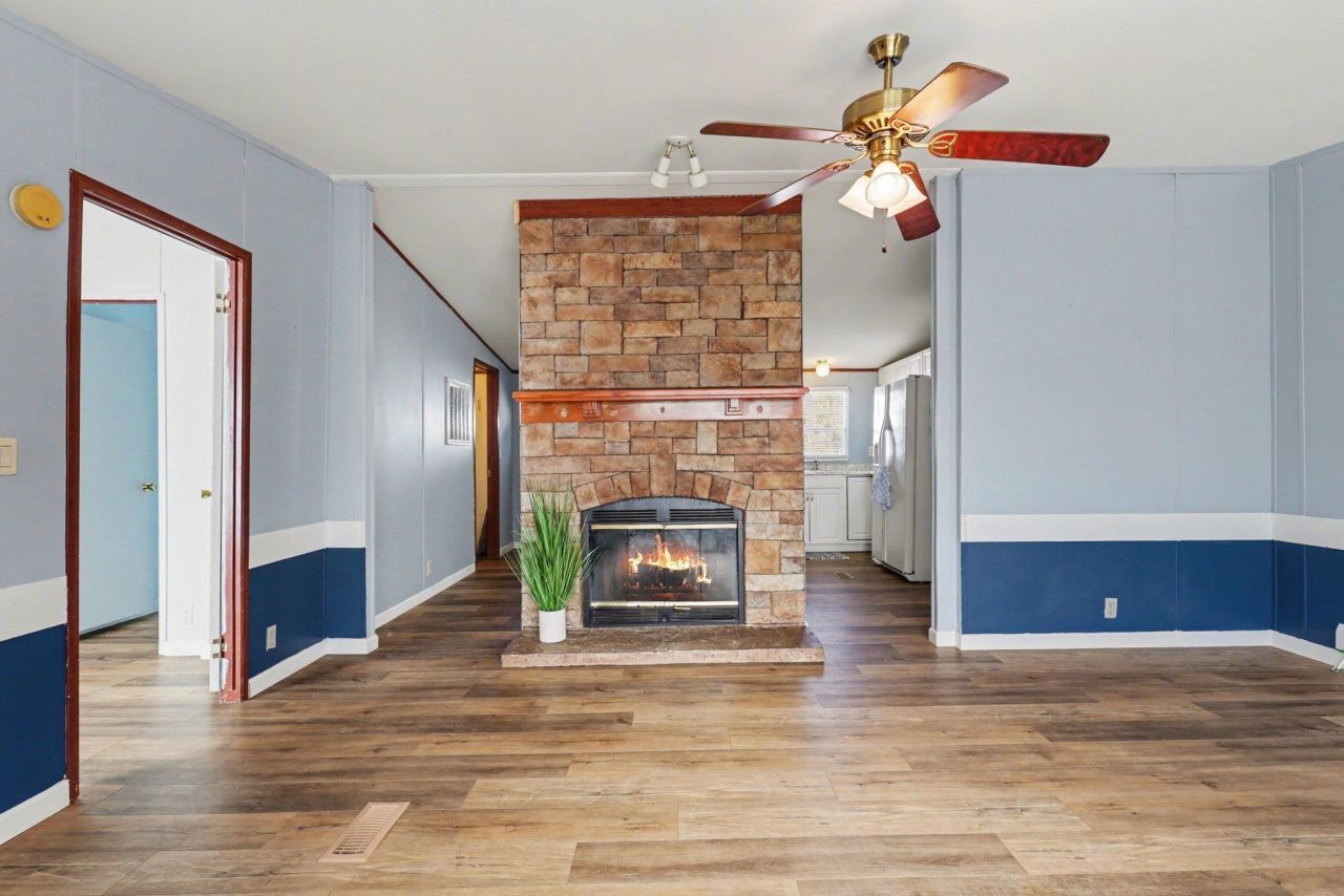 3214 Lyndon Dr. Photo 8