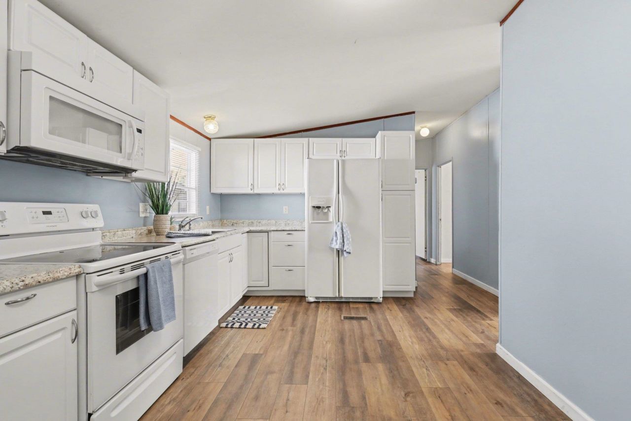 3214 Lyndon Dr. Photo 9