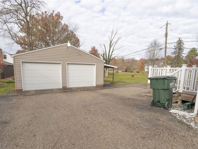 2943 S Union Avenue, Alliance, OH 44601 Photo 24