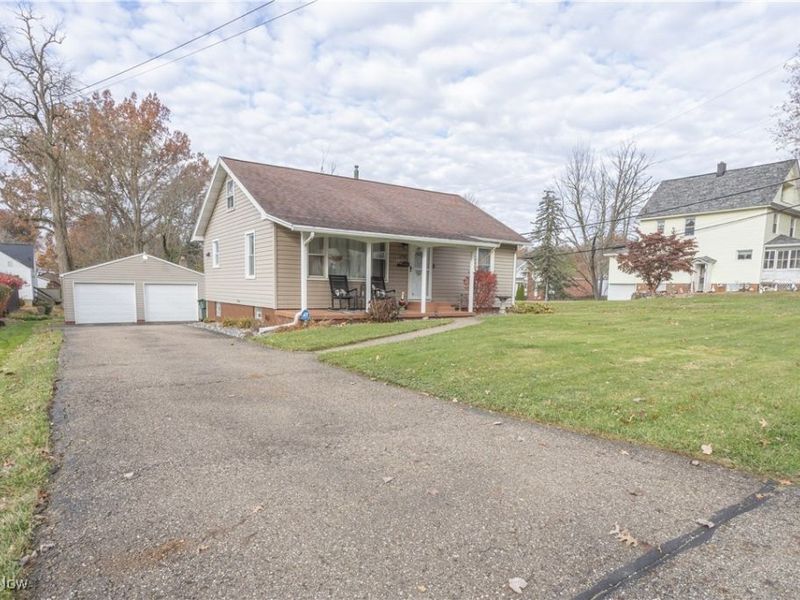 2943 S Union Avenue, Alliance, OH 44601 Photo 3