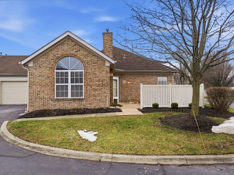 303 Pointe Place , Westerville, OH 43082 Photo 1