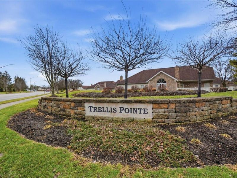 303 Pointe Place , Westerville, OH 43082 Photo 24