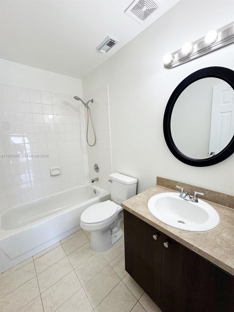 15920 SW 79th Ter, Miami, FL 33193 Photo