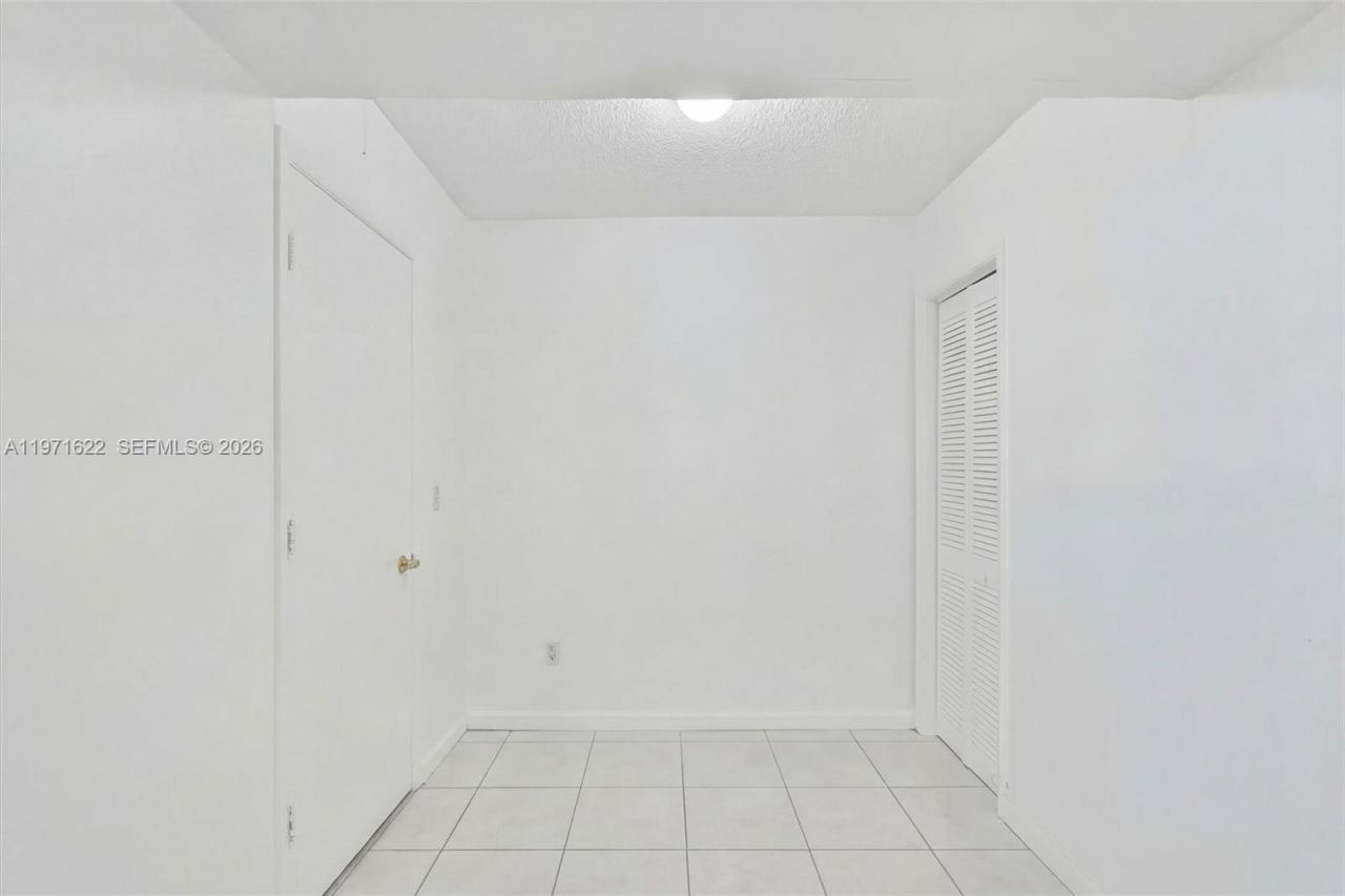 9273 Collins Ave, Unit 901, Surfside, FL 33154 Photo