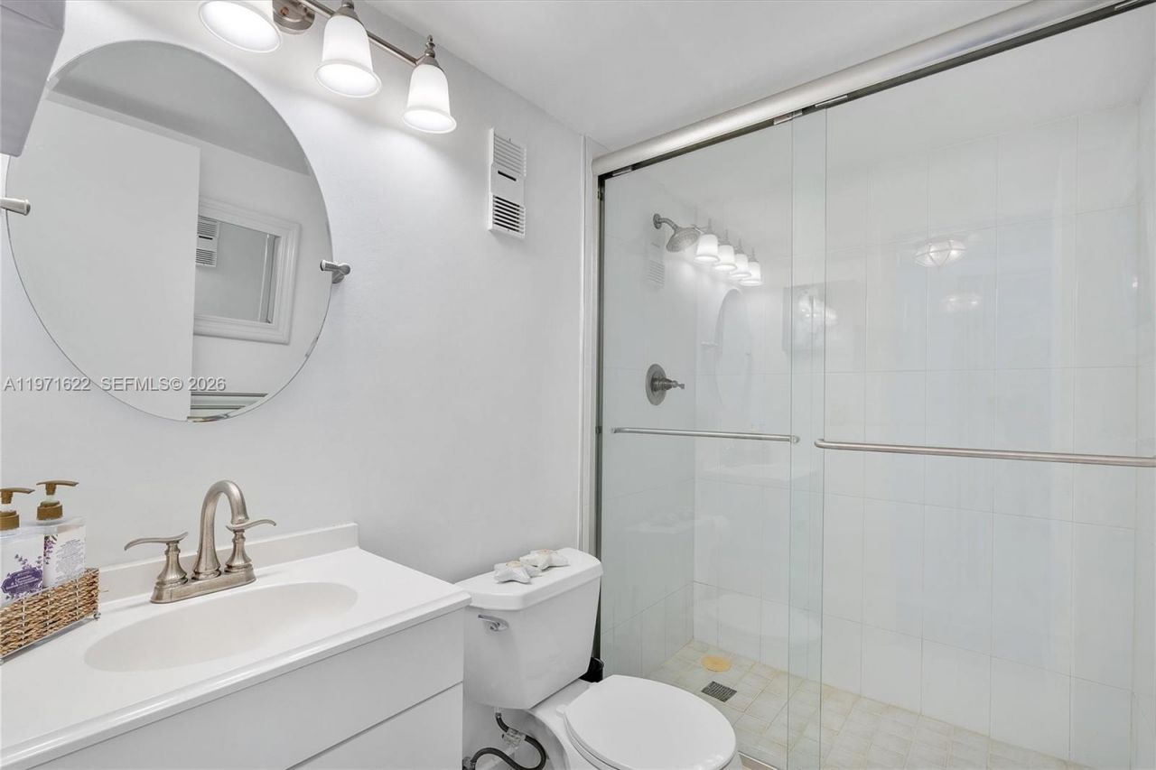 9273 Collins Ave , Unit 901, Surfside, FL 33154 Photo