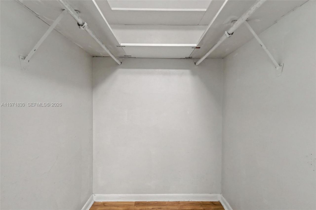 4200 Hillcrest Dr, Unit 406, Hollywood, FL 33021 Photo